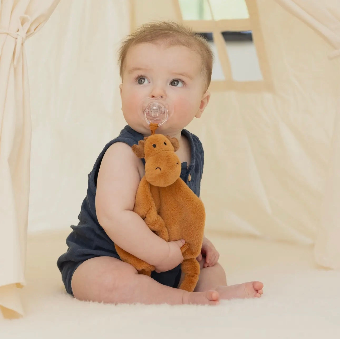Pacifier Buddy - Max the Moose